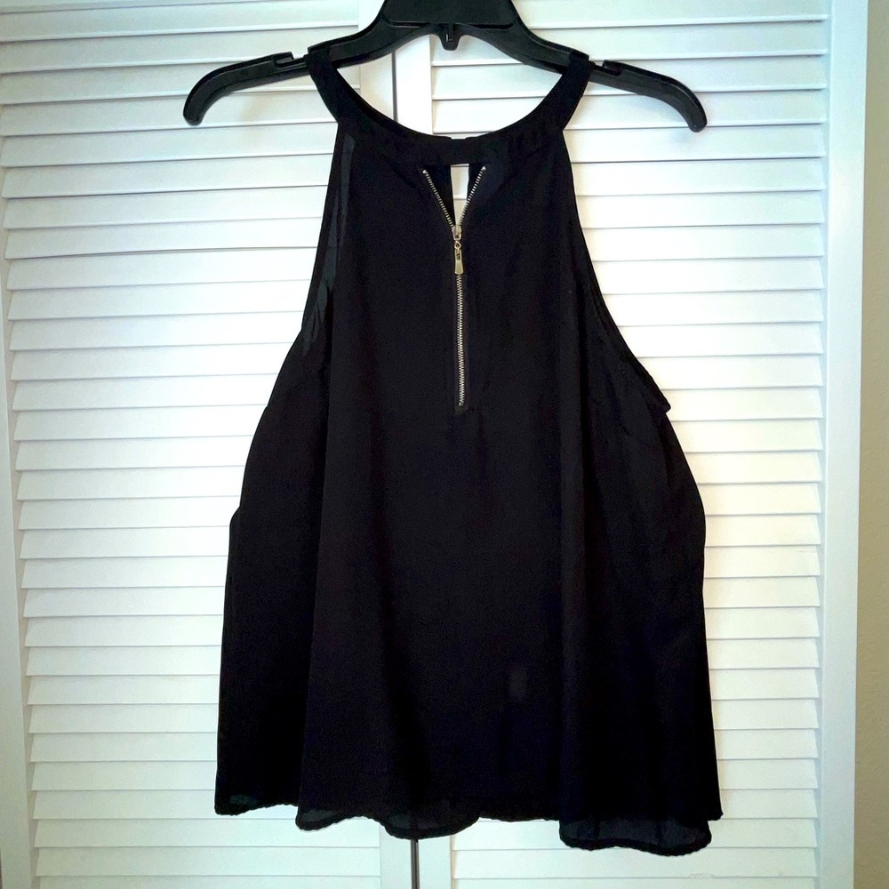 Womens keyhole cut sleeveless blouse